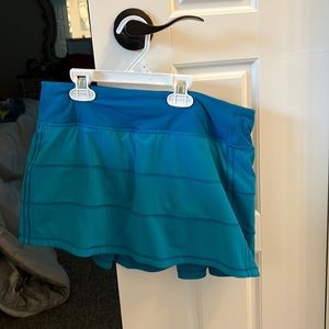 Teal Lululemon skirt size 6